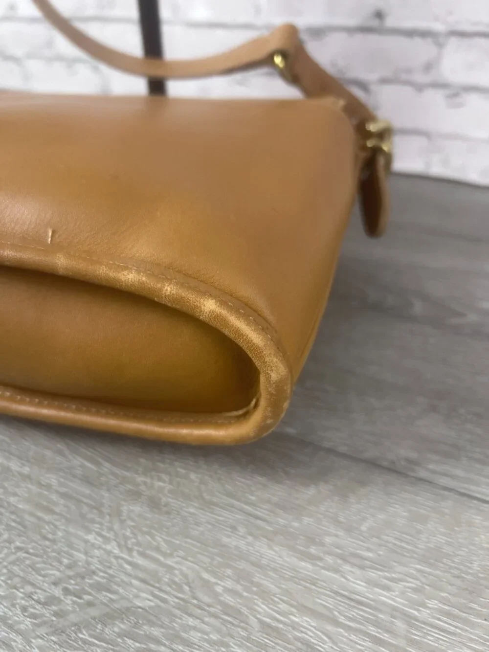 Rare Color Toffee Vintage Coach Equestrian Small Flap 9801